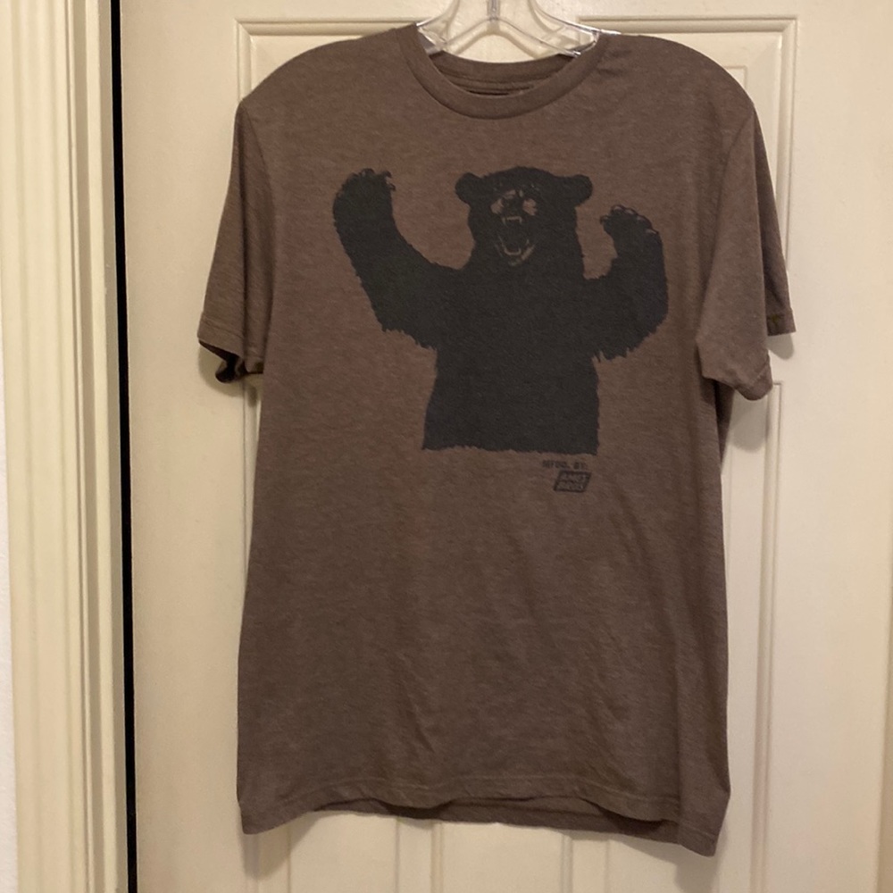 Ames Bros size M attacking bear